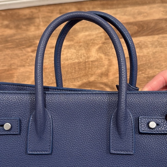 Saint Laurent
Baby Sac De Jour shoulder/crossbody bag - Picture 8 of 15